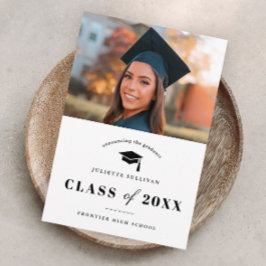 Minimalistisk examensannonsering med foto meddelande