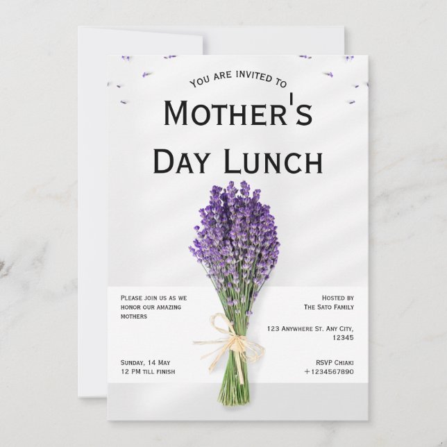 Minimalistisk grå lila inbjudan till mors dag (Framsida)