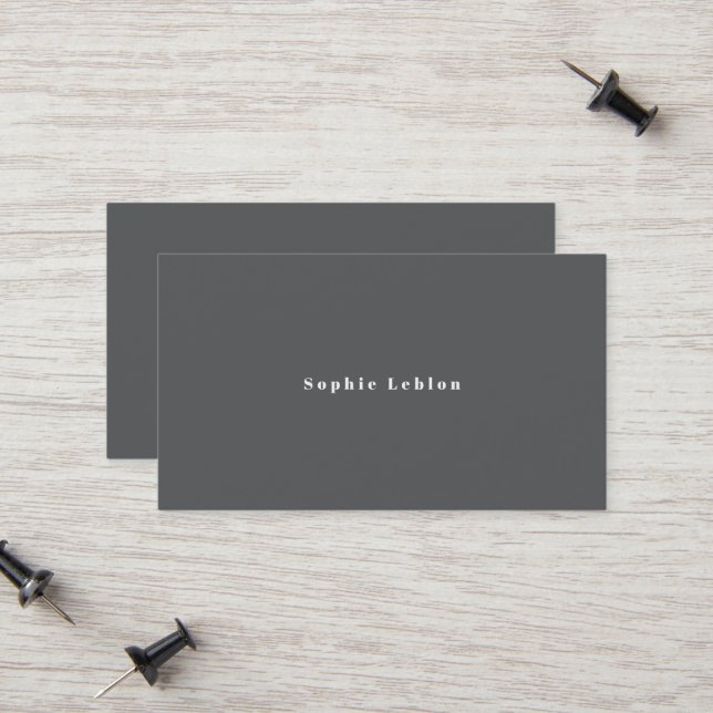 Minimalistisk grå visitkort med namn i serif-tecke (Fram/Back In Situ)