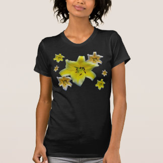 Minimalistisk gul lilja blomma makro foto konst t shirt