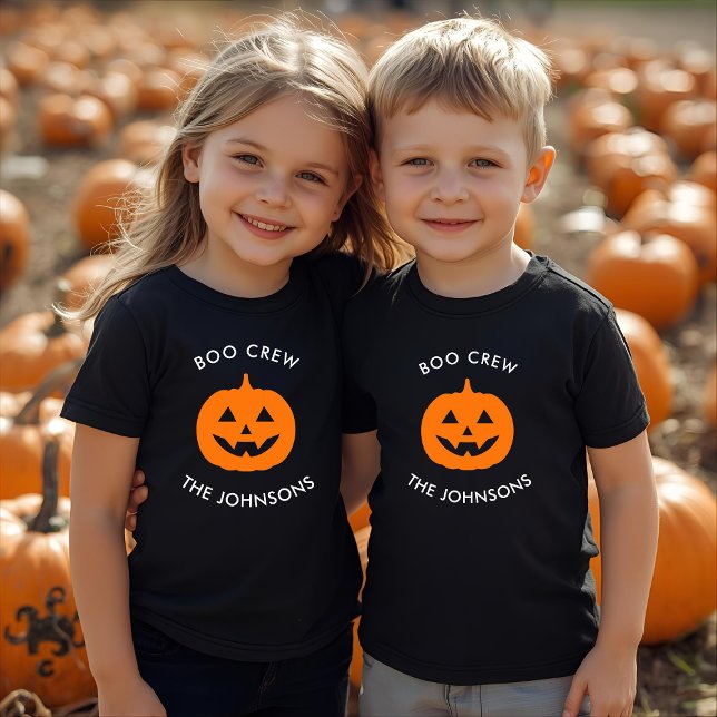 Minimalistisk Halloween Boo-besättning - Personlig T Shirt (Skapare uppladdad)