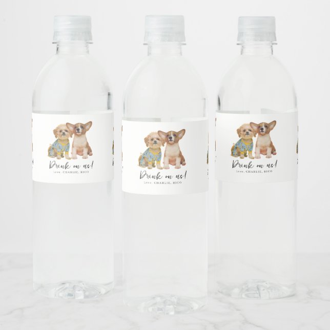 Minimalistisk hundfoto bröllop  vattenflaskor etikett (Flaskor)
