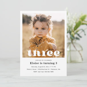 Minimalistisk inbjudan från tredje födelsedag Tr