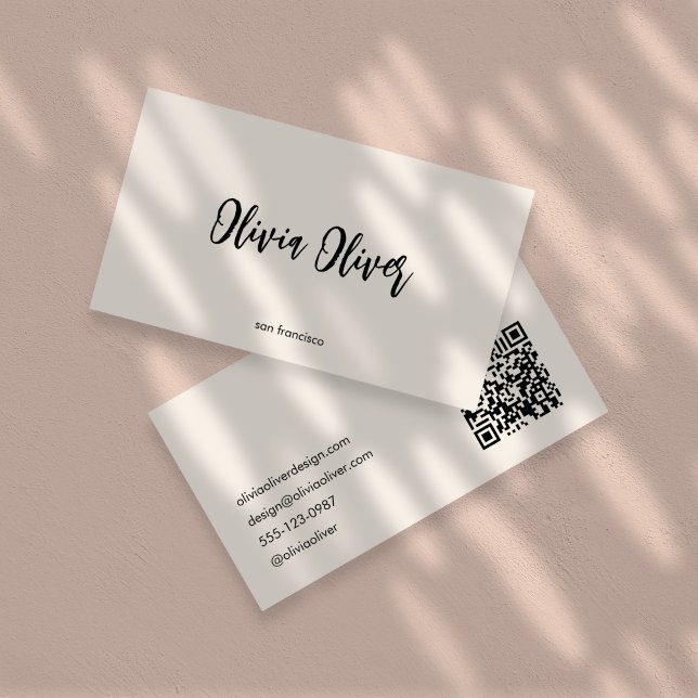 Minimalistisk kalligrafi Ivory Cream Modern QR-kod Visitkort (Skapare uppladdad)