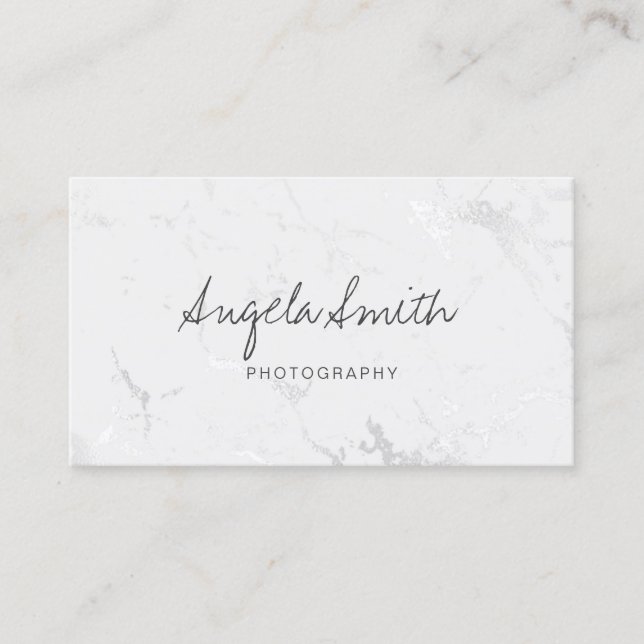 Minimalistisk kalligrafi Silver White Foil Marble Visitkort (Framsida)