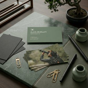 Minimalistisk Kamfergrön Kamera Logotyp Fotograf Visitkort