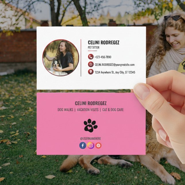 Minimalistisk Klöavtryck Husdjur Sittande Foto  Visitkort (Minimalist Paw Print Pet Sitting Photo Business Card with Social Media)