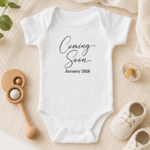 Minimalistisk Kommer Snart Anpassad Bebis Bebis An T Shirt