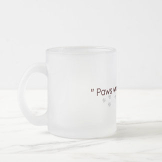 Minimalistisk kopp med katterklover frostad mugg