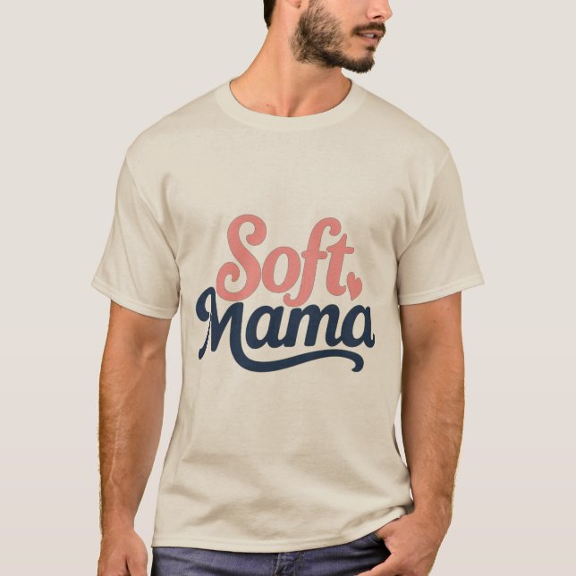 Minimalistisk kursiv "Mjuk Mama" typografidesign T Shirt (Framsida)