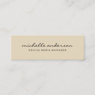 Minimalistisk kursiv text för Beige Mini Visitkort