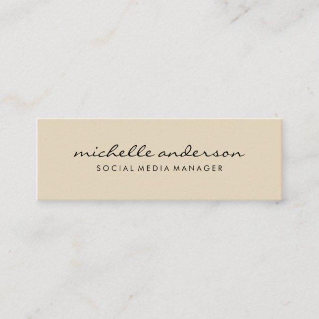 Minimalistisk kursiv text för Beige Mini Visitkort (Framsida)