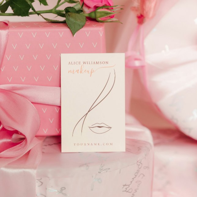 Minimalistisk Light Peach Makeup Artist Line Chic Visitkort (Skapare uppladdad)