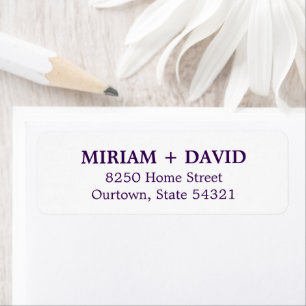Minimalistisk Lila Serif Namn + Returadress Etikett