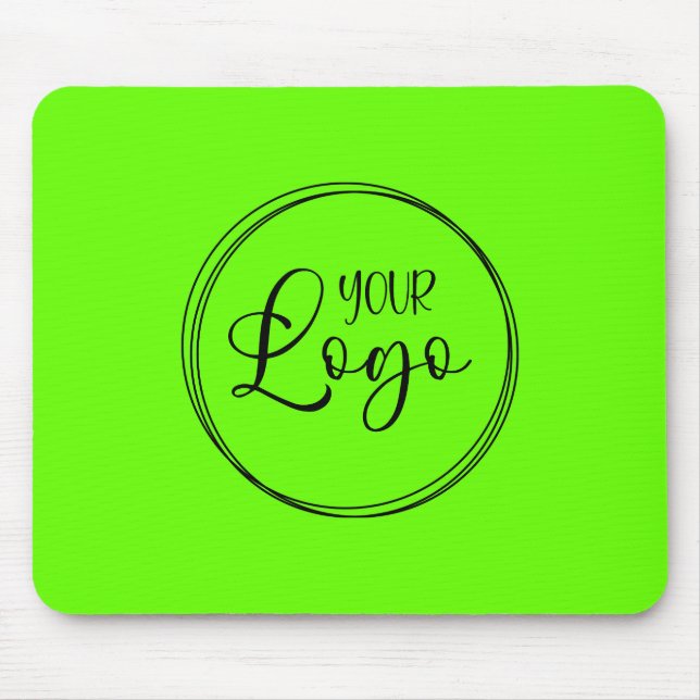 Minimalistisk limegrön enfärgslogotyp musmatta (Framsidan)