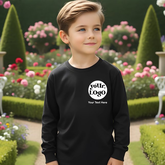 Minimalistisk logotyp och text näringsverksamhet t shirt (Skapare uppladdad)