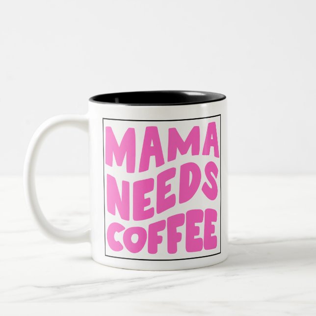 Minimalistisk Mamma behöver kaffetypografi Mugg (Vänster)