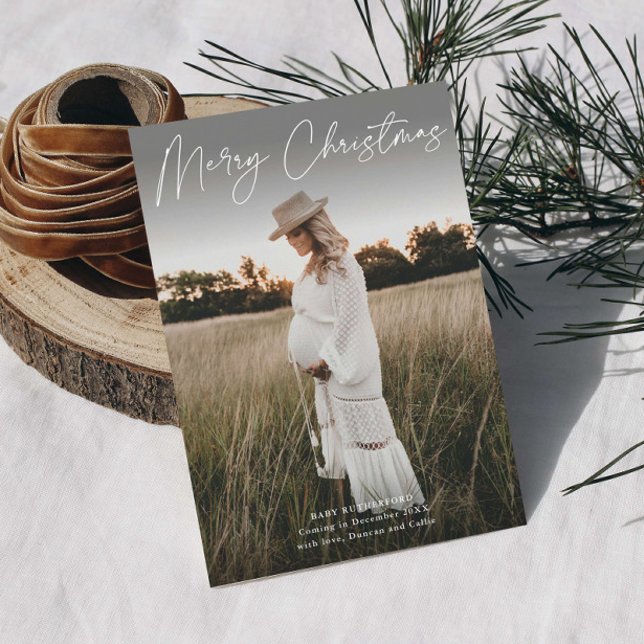 Minimalistisk manus graviditetsfoto jul julkort (Minimal Script Merry Christmas Pregnancy Photo Announcement Holiday Card.)