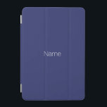 Minimalistisk marin blå, eget namn monogram fast,  iPad mini skydd<br><div class="desc">Minimalistisk marin chic med eget namn eller iPad mini Cover med en enda elegant. Anpassade vit text,  marin blå,  solid bakgrund.</div>