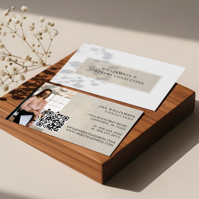 Minimalistisk Modern Beige Stentextur Foto QR-kod Visitkort (Minimal Modern Beige Stone texture Photo QR Code Business Card)