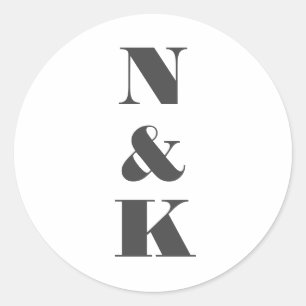 Minimalistisk modern Monogram White Elegant bröllo Runt Klistermärke