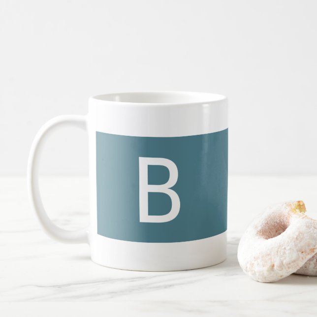 Minimalistisk Modern Teal & Vit Monogram Kaffemugg (Med munk)