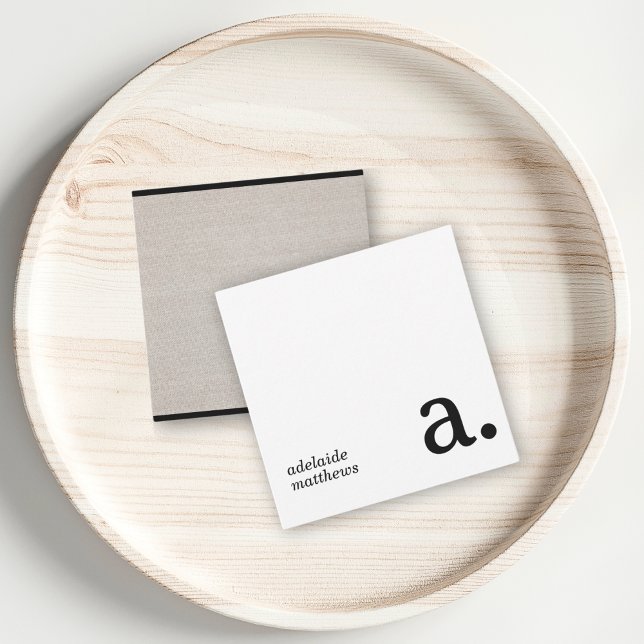 Minimalistisk monogram Beige Faux Linen Initial Na Anteckningskort (Skapare uppladdad)