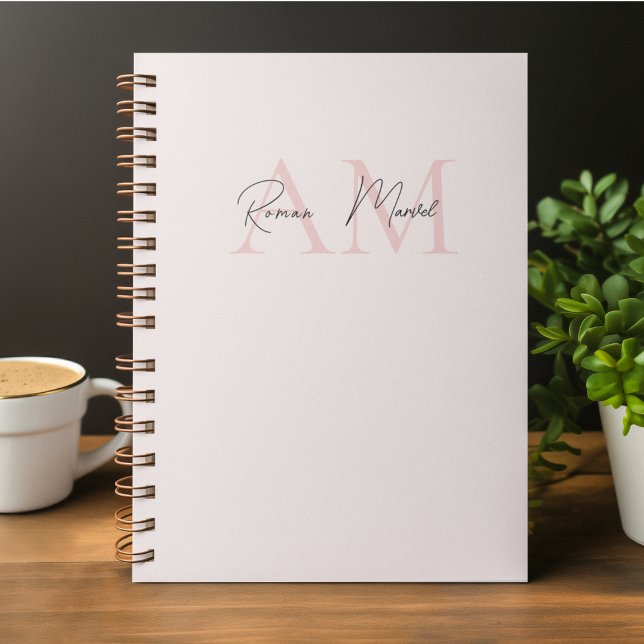 Minimalistisk monograminitial och Namn Pastel-Rosa Anteckningsbok (Skapare uppladdad)