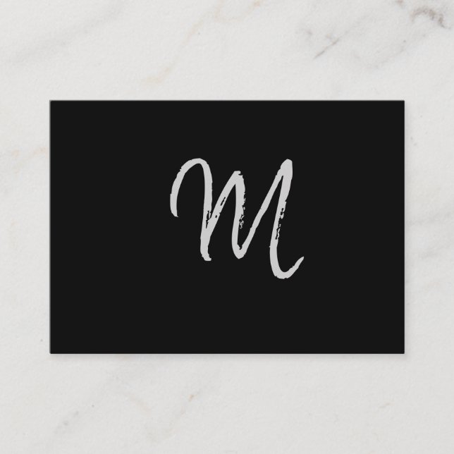 Minimalistisk monogramskrift på svart visitkort (Framsida)