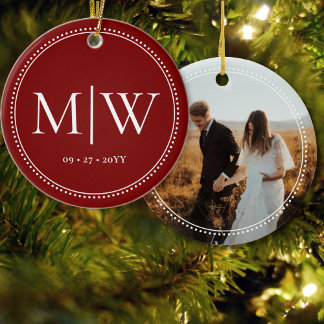 Minimalistisk Newlyweds Monogram Photo Red Helgdag Julgransprydnad Keramik