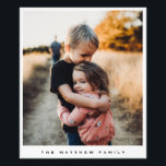 Minimalistisk och modern Typewriter-familj Fototryck<br><div class="desc">Den här minimalistiska och moderna designen gör att du kan lägga till egen bild och text. Den enkla perfekten för dig hemma,  ett underbart sätt att fira din familj.</div>