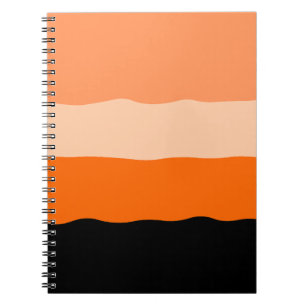 Minimalistisk Orange och svart Vågigt Rand Anteckningsbok