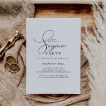 Minimalistisk överraskning för Party i Chicen Clas Inbjudningar<br><div class="desc">Den här chicens minimalistiska överraskningsinbjudan är perfekt för en högtidlig födelsedag,  pension eller någon överraskning för party. Den enkla och elegant designen har skript av typen klassisk och finare i svartvitt.</div>