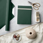 Minimalistisk Papper radbrytning av Solid Plain Gr Presentpapper<br><div class="desc">Vi presenterar vår minimalistiska Solid Plain Gräs Grönt Wrapping Papper, perfektens val för att lägga till en liten elegans i presenthöljet. Denna pappra inslagning har en rik gräs grönt färg i en enkel, minimalistisk utformning som skapar den mångsidig för alla tillfälle. Perfekt för födelsedagar, helgdagar, bröllop eller speciella händelser. Dess...</div>