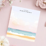 Minimalistisk Pastel Beach Ocean Personlig Namn Anteckningsblock<br><div class="desc">Utrymma till ett stillastående havsområde med detta minimalistiska anteckningsblock i personligen. Utformningen har en abstrakt som visar en strandscen, där mjuk pastel vågar och sand återges i enkelt, rent linjer. Den lugnande paletten i färg väcker en känsla av fred och avslappning. Lägg till anpassningsbarna om du vill få en unik...</div>