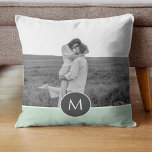 Minimalistisk Pastel Mint Personlig Namn och foto Kudde<br><div class="desc">Minimalistisk Pastel Mint Personlig Namn och foto</div>