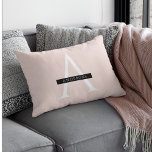 Minimalistisk Pastel Rosa Personlig Namn Lumbarkudde<br><div class="desc">Minimalistisk Pastel Rosa Personlig Namn</div>