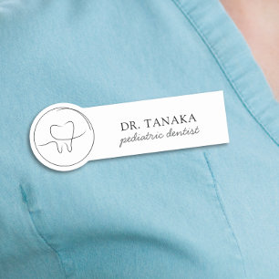 Minimalistisk Pediatrisk Tandläkare Namnbricka