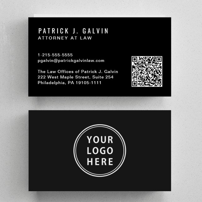 Minimalistisk professionell QR-kod logotyp svart Visitkort (Capture attention and make connections with our minimal modern logo and QR code black business card)