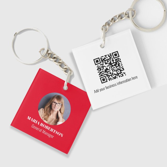 Minimalistisk QR-kod röd för enkel Logotyp (Red photo keychain with scannable QR code, Great for business professionals. )