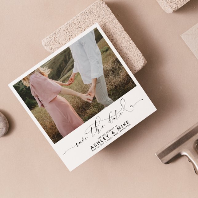 Minimalistisk QR-kod, svart och vitt foto Bröllop Spara Datumet (Save the Date Cards 💌📆)