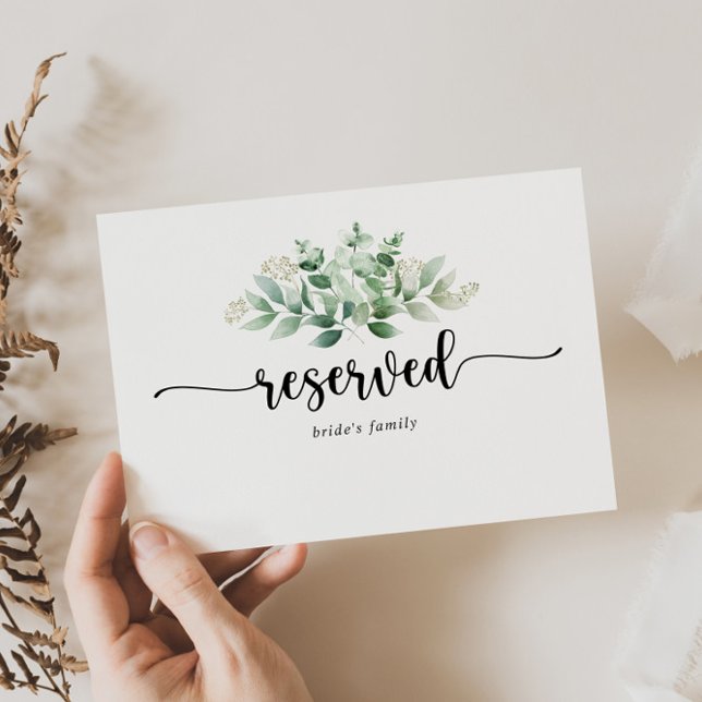 Minimalistisk reserverad eukalyptus Redding (Skapare uppladdad)