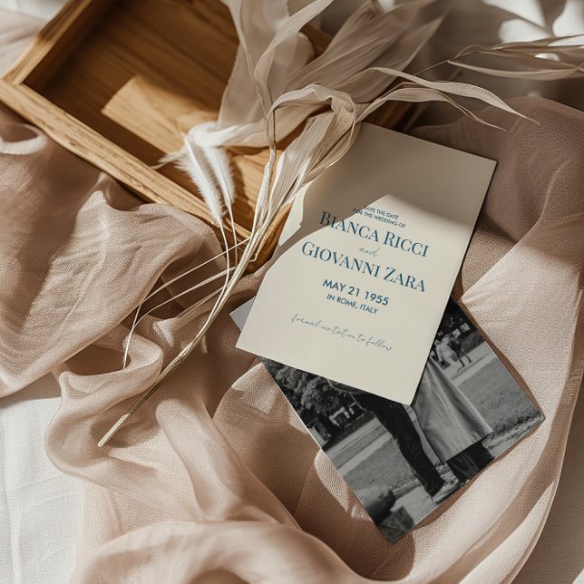 Minimalistisk retro Typografi Bröllop spara datum Inbjudningar (Skapare uppladdad)