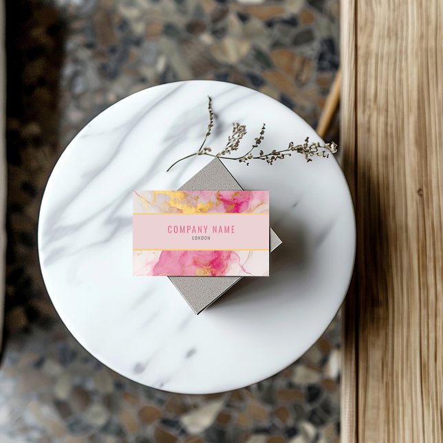 Minimalistisk rosa och guld Marble Visitkort (Contemporary business cards that showcase a chic gold border and a luxurious pink and gold marble)