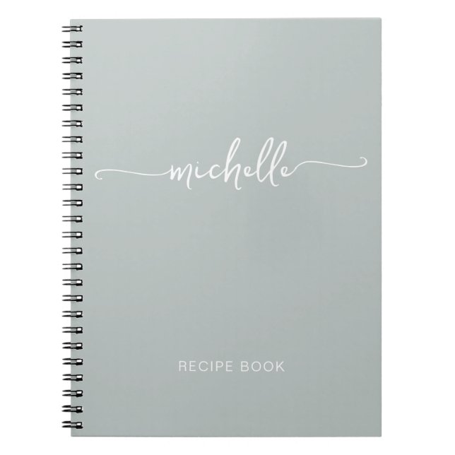 Minimalistisk Sagogrön Tjejig Monogram Namn Anteckningsbok (Framsidan)