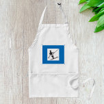 Minimalistisk skidsymbol Hiss med blå Gräns Förkläde<br><div class="desc">Höj stil med den här roligten och den funktionella plattan med en elegant bild av en person på skidan hiss. Den minimalistiska konstruktionen visar en svart silhuett på en skarp vit bakgrund, framtagen av ett fetstilt blått gräns för en popo från färg. Perfekt för skidentusiaster, utomhusäventyrare eller någon som kärlek...</div>