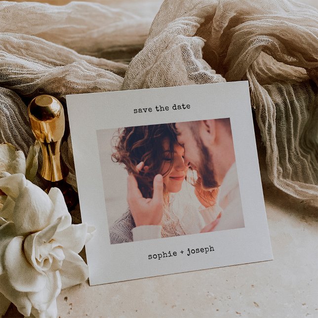 Minimalistisk skrivmaskin | Enkelt foto Bröllop Spara Datumet (Skapare uppladdad)