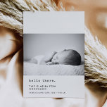 Minimalistisk skrivmaskin-Hej där nyfödd bebis-fot Meddelande<br><div class="desc">Minimalistisk design och skrivskript: ett modernt fotokort för perfekt som tillkännager nyfödd bebis födelse i världen. Fullt anpassade med baby bild,  namn,  födelsestatistik och andra uppgifter. Redigerbar färg och bakgrund.</div>