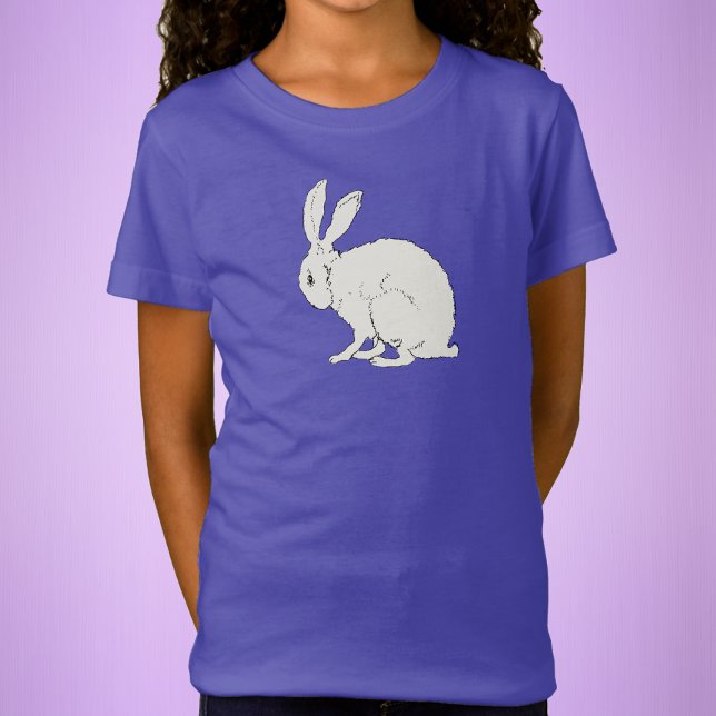 Minimalistisk svart kontur för vit kanin i Sitta T Shirt (Pretty sitting white rabbit drawing on purple childs tee shirt.)