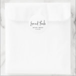 Minimalistisk svart och vit modern Bröllop Runt Klistermärke<br><div class="desc">Moderna bröllopsklistermärken med en enkel design med "Kärlek och tack" i en elegant-manustypografi och din namn och bröllop-dejt i ett minimalistiskt sans serif-teckensnitt. All inslag är i svartvitt. De här chicen är för klistermärken som gör att du får en trevlig knuff till favörerna för alla stil i bröllop.</div>